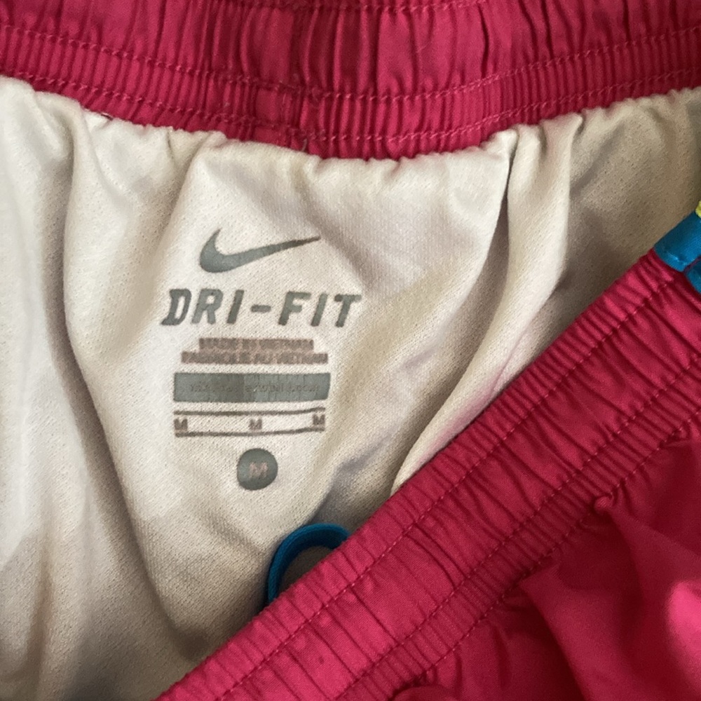 Nike Shorts - Picture 2 of 3